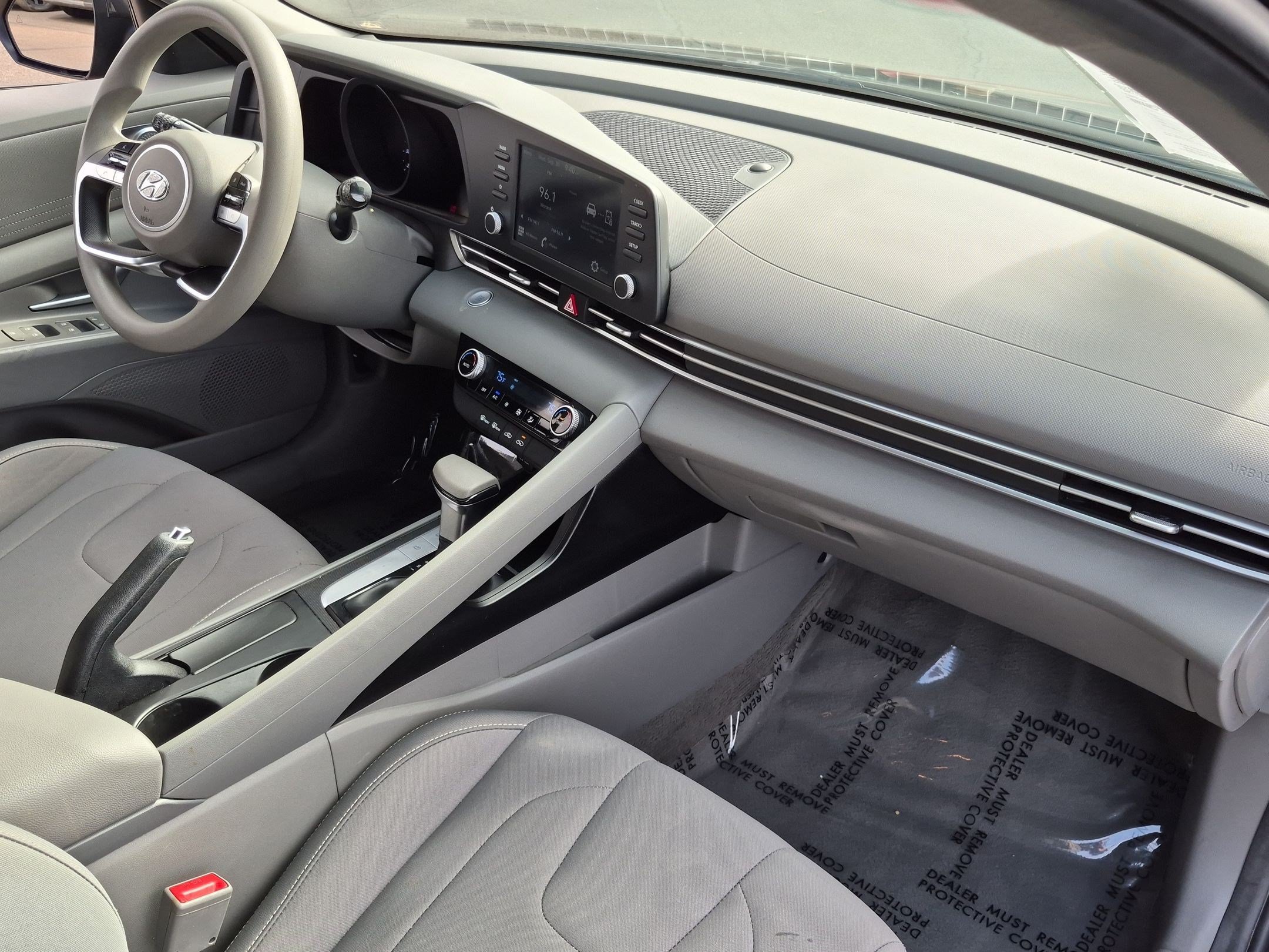 Used 2023 Hyundai Elantra SEL FWD image 25