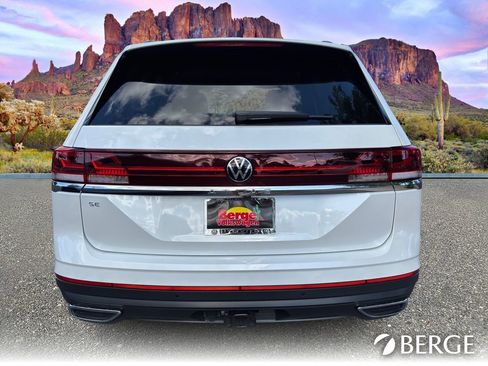 New 2026 Volkswagen Atlas SE FWD image 6