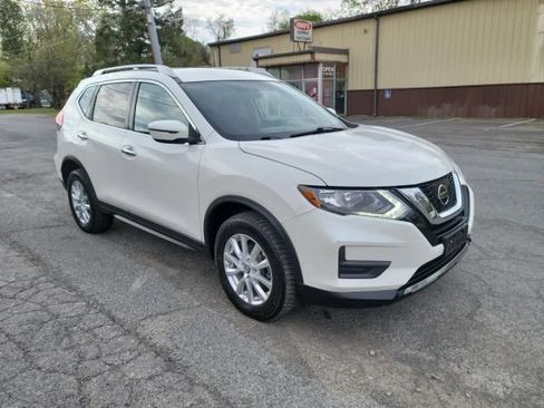 Used 2017 Nissan Rogue SV AWD/4WD image 3