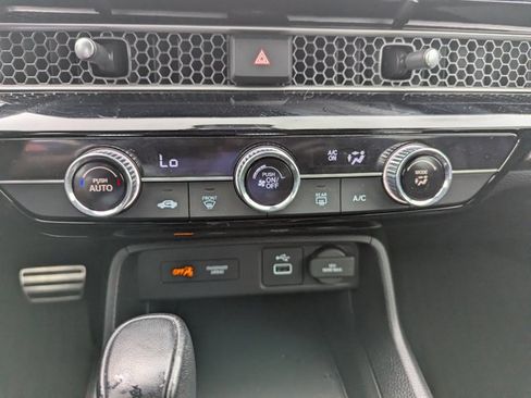 Used 2023 Honda Civic Sport image 19