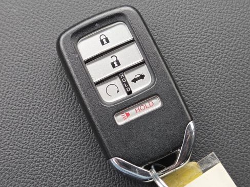Used 2020 Honda Accord Touring image 38