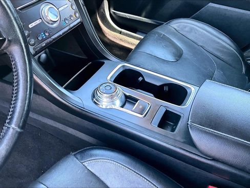 Used 2020 Ford Fusion Titanium AWD/4WD image 13