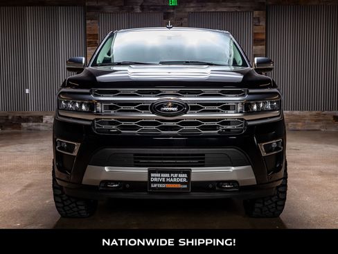 Used 2024 Ford Expedition Max Platinum image 4