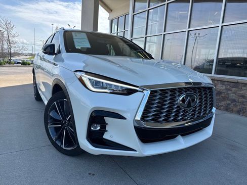 Used 2023 INFINITI QX55 Essential image 1