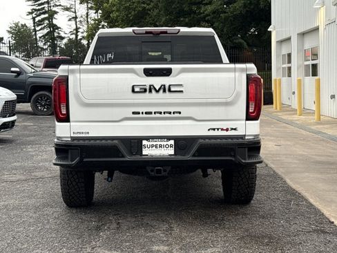 New 2026 GMC Sierra 1500 AT4X w/ LPO, Black Badging Package AWD/4WD image 4