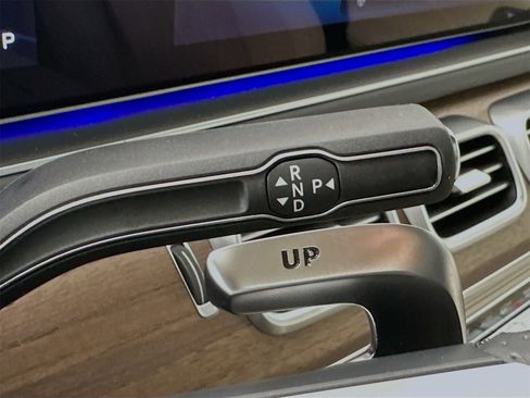 New 2026 Mercedes-Benz GLS 63 AMG 4MATIC image 18