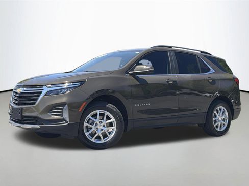 Used 2023 Chevrolet Equinox LT AWD/4WD image 1