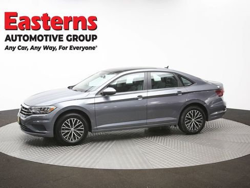 Used 2020 Volkswagen Jetta SE w/ SE Cold Weather Package image 60
