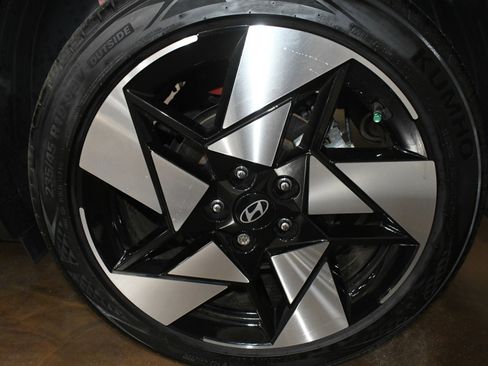 Used 2024 Hyundai Kona Limited image 68