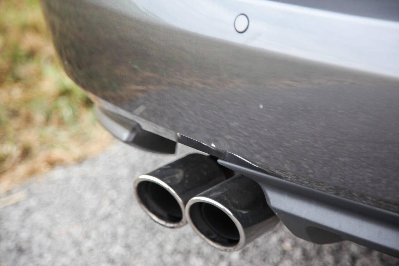 Used 2009 Jaguar XKR R RWD image 18