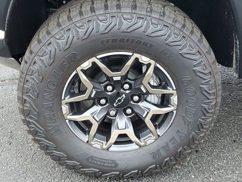 New 2026 Chevrolet Colorado ZR2 w/ Technology Package image 31