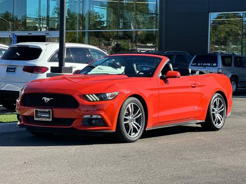 Used 2016 Ford Mustang Premium image 7