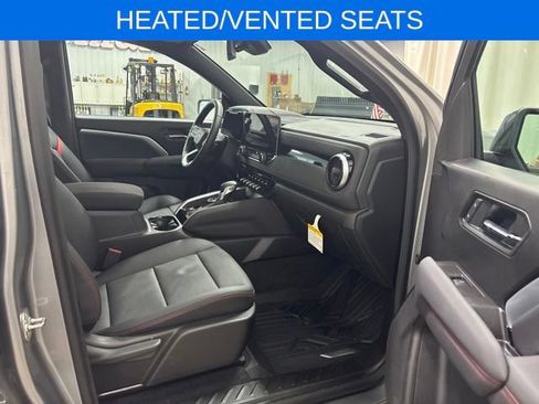 Used 2026 Chevrolet Colorado Z71 w/ Technology Package AWD/4WD image 19