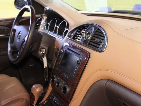 Used 2016 Buick Enclave Premium image 10