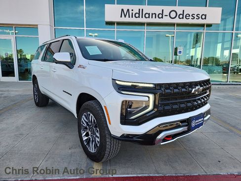 Used 2025 Chevrolet Suburban Z71 image 1