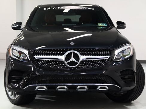 Used 2019 Mercedes-Benz GLC 300 4MATIC Coupe image 3