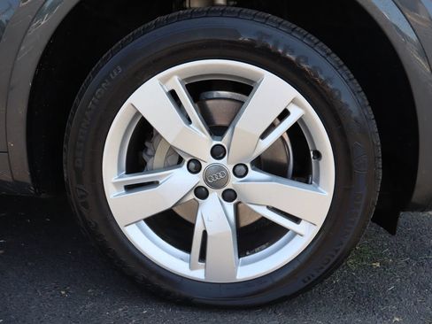 Used 2018 Audi Q5 2.0T Premium Plus w/ Premium Plus Package AWD/4WD image 45