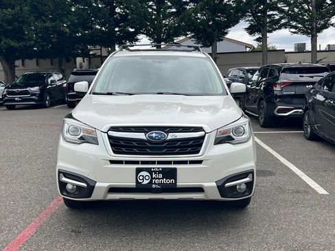 Used 2017 Subaru Forester 2.5i Limited AWD/4WD image 6