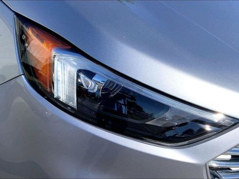 Used 2024 Ford Edge Titanium AWD/4WD image 29