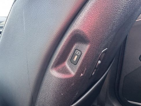 Used 2024 Kia Sportage SX image 11