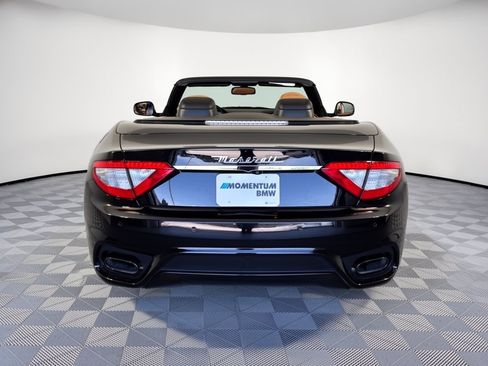 Used 2018 Maserati GranTurismo MC RWD image 11