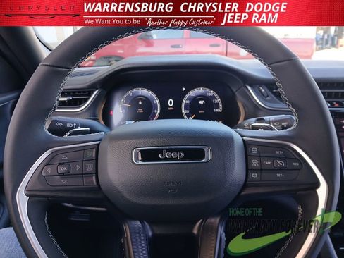 New 2026 Jeep Grand Cherokee Laredo image 19