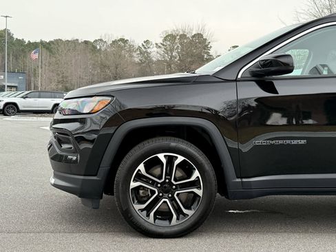 Used 2024 Jeep Compass Limited image 11