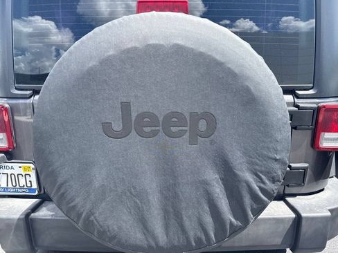 Used 2016 Jeep Wrangler Sport w/ Quick Order Package 24S AWD/4WD image 13