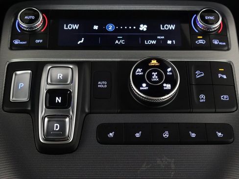 Certified 2025 Hyundai Palisade Calligraphy image 53