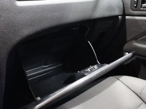 Used 2011 Ford Fusion SE image 28