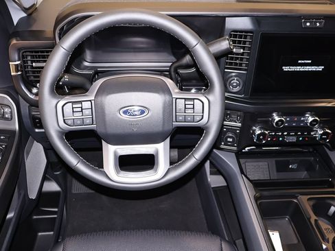New 2026 Ford F350 Lariat w/ Black Appearance Package AWD/4WD image 19