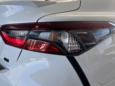 Used 2024 Toyota Camry SE FWD image 13