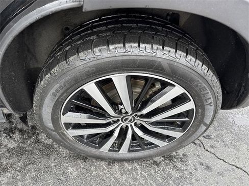 Used 2023 Nissan Pathfinder Platinum w/ Cargo Package image 12