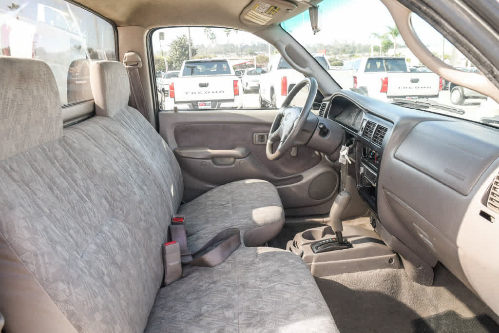 Used 2002 Toyota Tacoma PreRunner w/ Enhancement Pkg RWD image 14