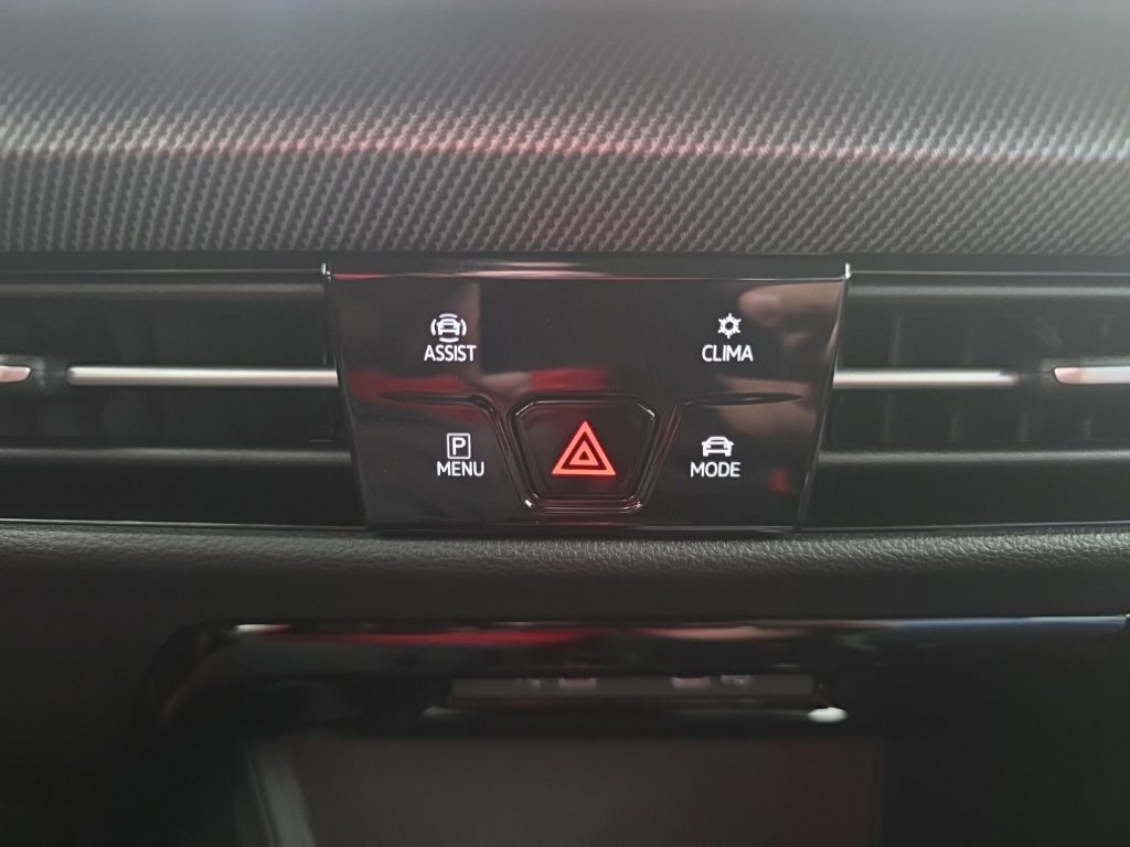 New 2026 Volkswagen GTI SE FWD image 32