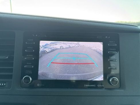 Used 2018 Toyota Sienna XLE w/ XLE Navigation Package image 19