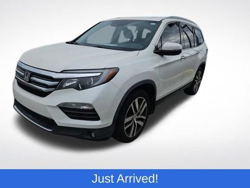 Used 2017 Honda Pilot Elite image 1