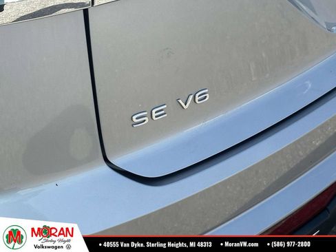 Certified 2023 Volkswagen Atlas Cross Sport SE w/ Panoramic Sunroof Package AWD/4WD image 9