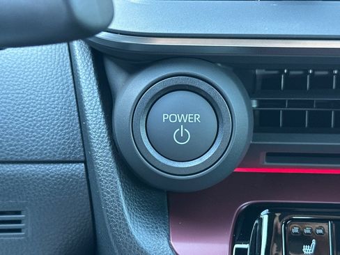 New 2026 Toyota Prius Plug-In Hybrid FWD image 25