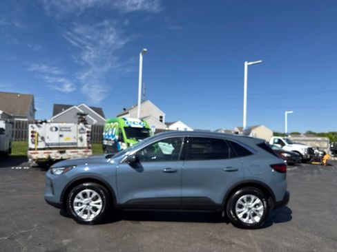 Used 2023 Ford Escape Active w/ Tech Pack #2 AWD/4WD image 43