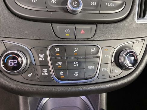 Used 2024 Chevrolet Malibu LT FWD image 23