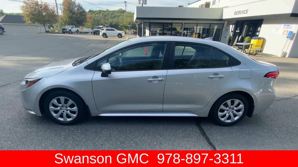 Used 2024 Toyota Corolla LE FWD image 6