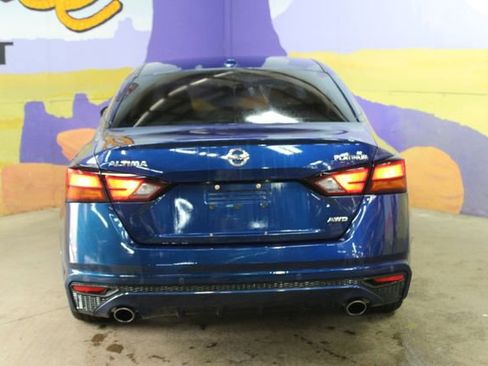 Used 2022 Nissan Altima 2.5 Platinum AWD/4WD image 7
