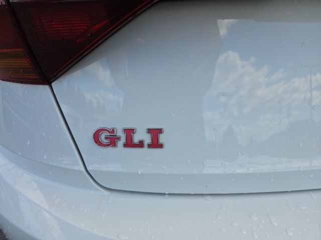 Used 2019 Volkswagen Jetta GLI FWD image 24