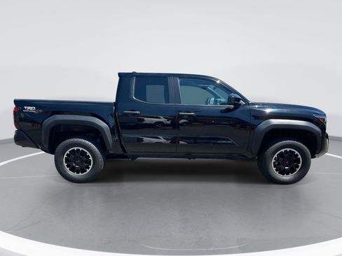 Used 2024 Toyota Tacoma TRD Off-Road AWD/4WD image 4