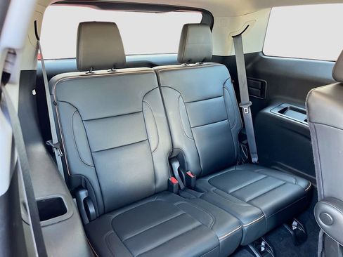 Used 2023 GMC Acadia AT4 w/ Technology Package AWD/4WD image 29