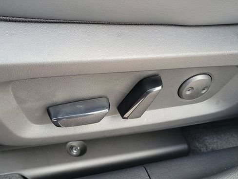 New 2026 Mitsubishi Outlander SE image 21