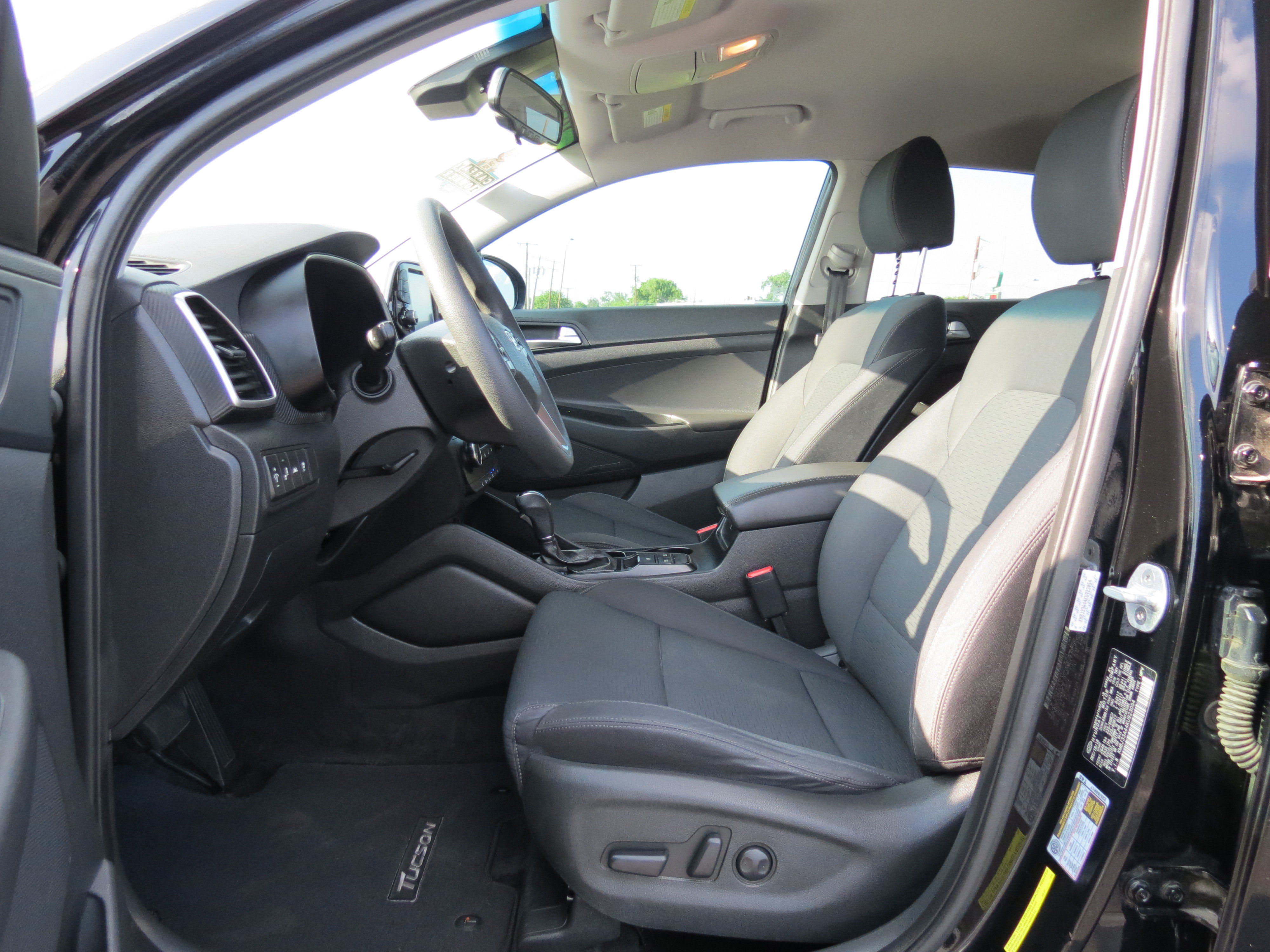 Used 2019 Hyundai Tucson Value FWD image 25