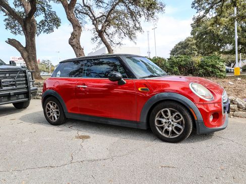 Used 2015 MINI Cooper 2-Door Hardtop image 7