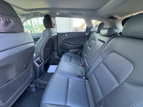 Used 2017 Hyundai Tucson Limited w/ Limited Ultimate Package 03 image 8